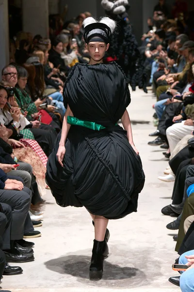 Look 13